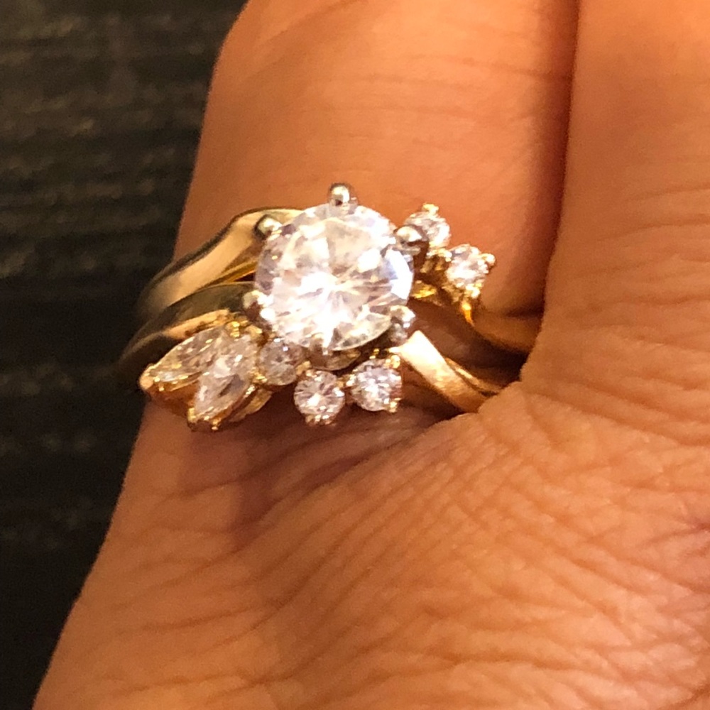 14k Wedding ring set - Picture 5 of 6